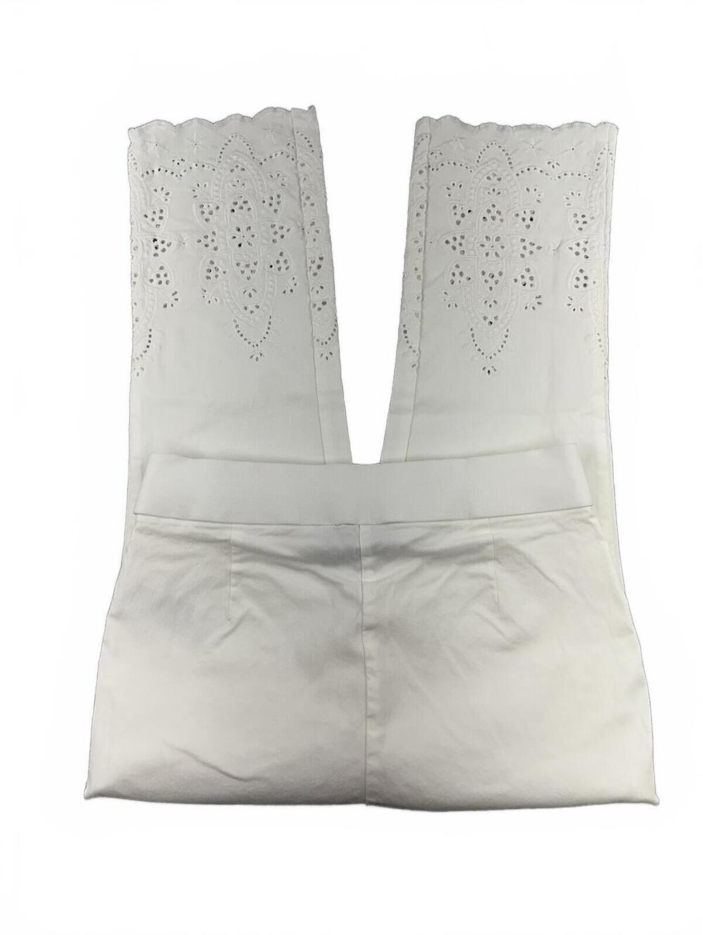 Ella White‎ Eyelet Cropped Pants with Scalloped Hem